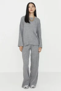 TRENDYOLMİLLA Gray Wide Pattern Basic Fitted Knitwear Top and Bottom Set - Image 2