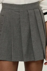 Hiccup pleated Mini Skirt - Image 4