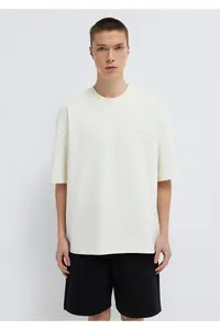Mavi Men's -71610 Short Sleeve Logo T-Shirt Mystic Powder Green Green - Image 4