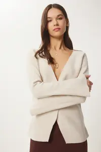 Happiness İstanbul Women Beige V-neck Chic buttoned Knitwear Cardigan - Image 2