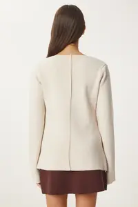 Happiness İstanbul Women Beige V-neck Chic buttoned Knitwear Cardigan - Image 7