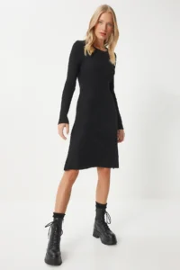 Happiness İstanbul Women's Black Crew Neck Ribbed Knitwear Dress