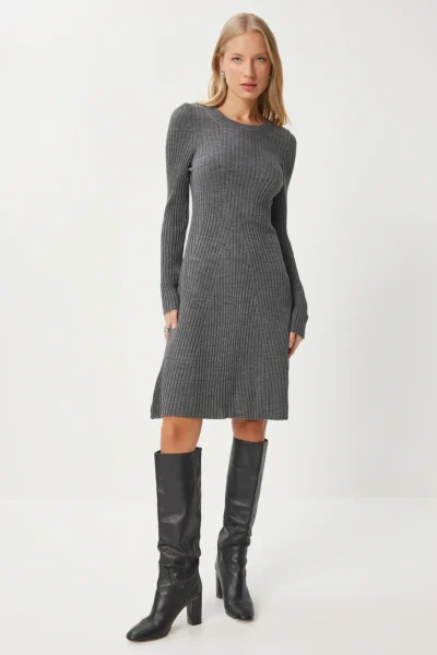 MX00172-GRAY_1