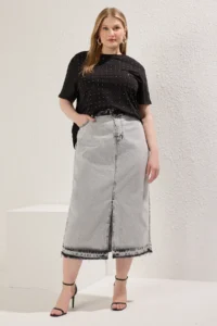 Trendyol Curve Black Stone Knitting Plus Size Tshirt - Image 2