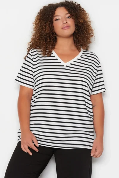 Trendyol Curve Black-White Striped V -Yaka Knitting T-Shirt