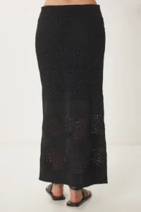 Happiness İstanbul Women's Black Openwork Summer Knitwear Crop Skirt Set - Image 5