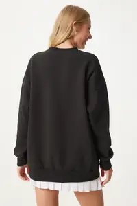 Happiness İstanbul Women's Black Embroidered Coat of Arms Oversized Sweatshirt - Image 6