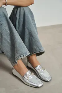 Nisantasi Shoes Rory Silver Patterned Hair Clip Detailed Flat Sole Women Loafer Shoes - Image 8