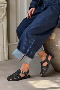 Nisantasi Shoes Ramona Black Wicker Knitting Arka Belt Detailed Flat Sole Women Sandals - Image 6