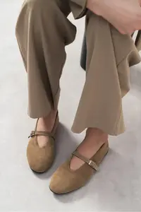 Nisantasi Shoes Mera ROME Beige  Suede Hair Clip Detailed GENUINE Leather Hair Clip Detailed Flat Sole Women Flats - Image 8