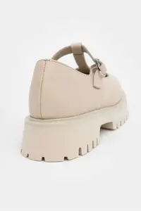 Nisantasi Shoes Stana Beige GENUINE Leather Hair Clip Detailed Thick Taban Women Shoes - Image 5