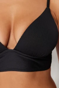 TRENDYOLMİLLA Black textured Triangle Push Up Bikini Top - Image 5