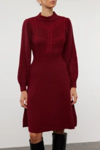 TRENDYOLMİLLA Burgundy Mini Knitwear Lace Dress - Image 3