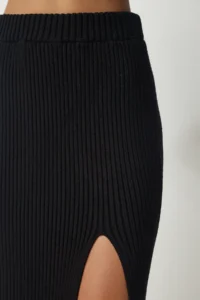 Happiness İstanbul Women Black Ribbed Crop Skirt Knitwear Set - Image 6