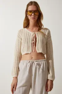 Happiness İstanbul Women Cream Cellular Knitwear Bolero Cardigan - Image 3