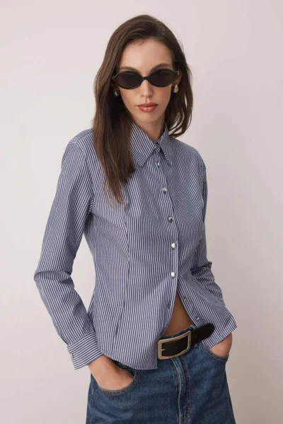 TRENDYOLMİLLA Navy Blue-White Striped Silver Button Detailed Padded Shirt