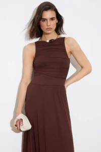 TRENDYOLMİLLA Limited Edition Brown A-Line/Life Boat Neck Shirred LONG Soft Knitting Dress - Image 2