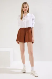 TRENDYOLMiLLA Navy Blue-Brick Rejection Crepe relaxed/Rahat Pattern Short Flexible Knitting  Shorts & Bermuda - Image 4