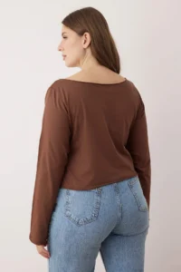 Trendyol Curve Brown-Beige 2 Sets Paket 100% Cotton Asymmetric Boat Neck Crop Knitting T-Shirt - Image 7