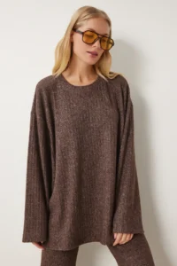 Happiness İstanbul Women's Brown Comfortable Corduroy Knitted Blouse and Trousers Set - Image 5
