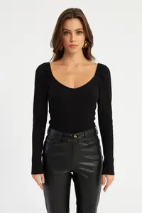 Cool & Sexy Women Black Balloon Sleeve Blouse - Image 2