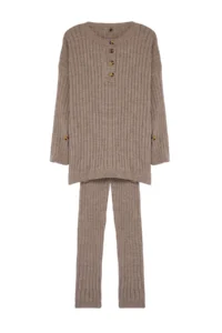 TRENDYOLMİLLA Mink Ribbed Wide Pattern Knitwear Top and Bottom Set - Image 6