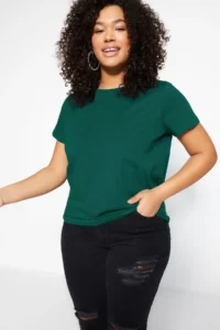 Trendyol Curve Emerald Green Regular Fit Basic Crew Neck 100% Cotton Knitting Plus Size T-Shirt - Image 4