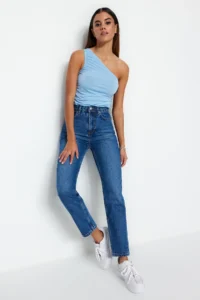 TRENDYOLMİLLA Light Blue High Waist Mom 100% Cotton Non-Stretch jeans