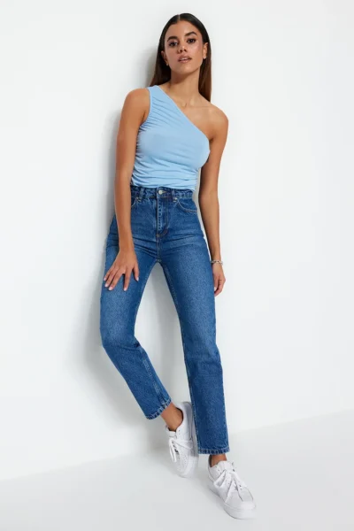 TRENDYOLMİLLA Light Blue High Waist Mom 100% Cotton Non-Stretch jeans