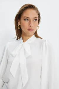 TRENDYOLMİLLA Ecru Oversized Weaving Shirt with Scarf Detail on Collar - Image 3