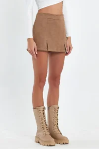 Ceylen Double Slit Suede Shorts Skirt - Image 2