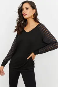 Cool & Sexy Women Black V-neck Blouse - Image 2