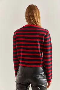 Bianco Lucci Women buttoned Striped Knitwear Cardigan - Image 2