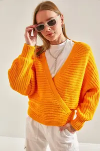Bianco Lucci Women Binding Detailed Knitwear Cardigan
