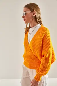 Bianco Lucci Women Binding Detailed Knitwear Cardigan - Image 6