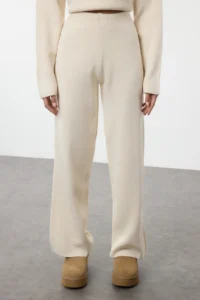 TRENDYOLMİLLA Ecru*001 Basic Plain Knitwear Top and Bottom Set - Image 4