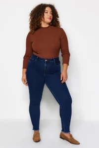 Trendyol Curve Brown Dog collar bodycone/Ribbed Knitting Plus Size Blouse - Image 4