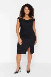 Trendyol Curve Black Body-Fitting Gathering Detailed Knitting Plus Size Dress