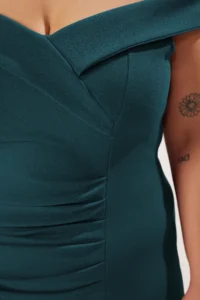 Trendyol Curve Emerald Green Body-Fitting Gather Detailed Knitting Plus Size Dress - Image 4