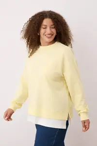 Trendyol Curve Yellow Thin Knitting Plus Size Sweatshirt with T-Shirt Outer Look - Image 2