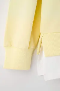 Trendyol Curve Yellow Thin Knitting Plus Size Sweatshirt with T-Shirt Outer Look - Image 7