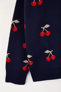 Trendyol Curve Navy Blue Cherry Patterned V-neck Crop Knitwear Cardigan - Image 7