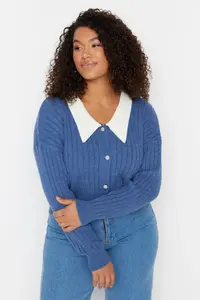 Trendyol Curve Indigo Ribbed Collar Detailed Buttoned Knitwear Cardigan - Image 3