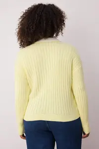Trendyol Curve Yellow Ribbed Collar Detailed Buttoned Knitwear Cardigan - Image 4