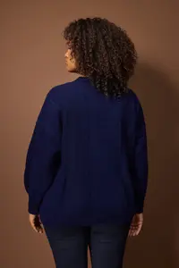 Trendyol Curve Navy Blue Hair Knitting Detailed V-neck buttoned Knitwear Cardigan - Image 4