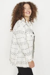 Trendyol Curve White Tweed Long Sleeve Winter Weaving Plus Size Shirt/Jacket - Image 3