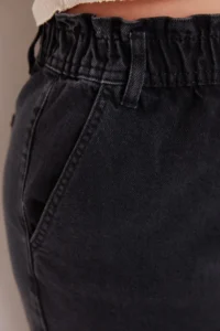 Trendyol Curve Black High Waist Hem Detailed 100% Cotton with pocket Mom Fit plus size jeans - Image 10