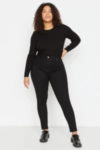 Trendyol Curve Solmayan Black High Waist Flexible/Stretch Plus Size skinny jeans - Image 7