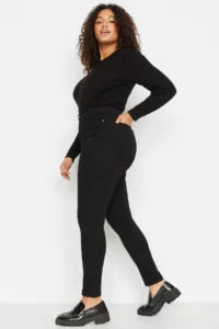 Trendyol Curve Solmayan Black High Waist Flexible/Stretch Plus Size skinny jeans - Image 8