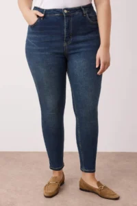Trendyol Curve Mavi Green High Waist Flexible Plus Size skinny jeans - Image 3